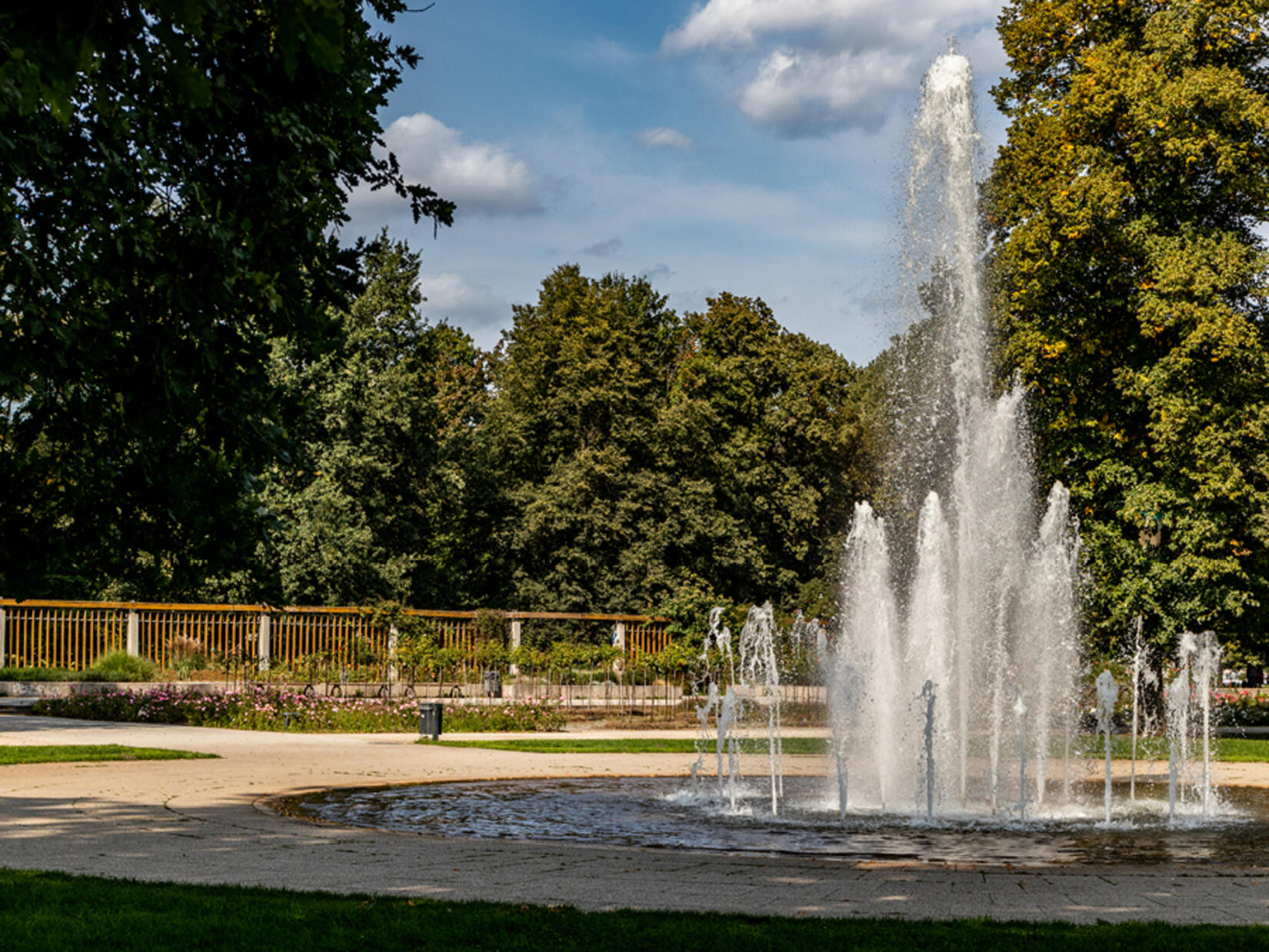 Berlin-Friedrichshain-Treptower-Park-Springbrunnen