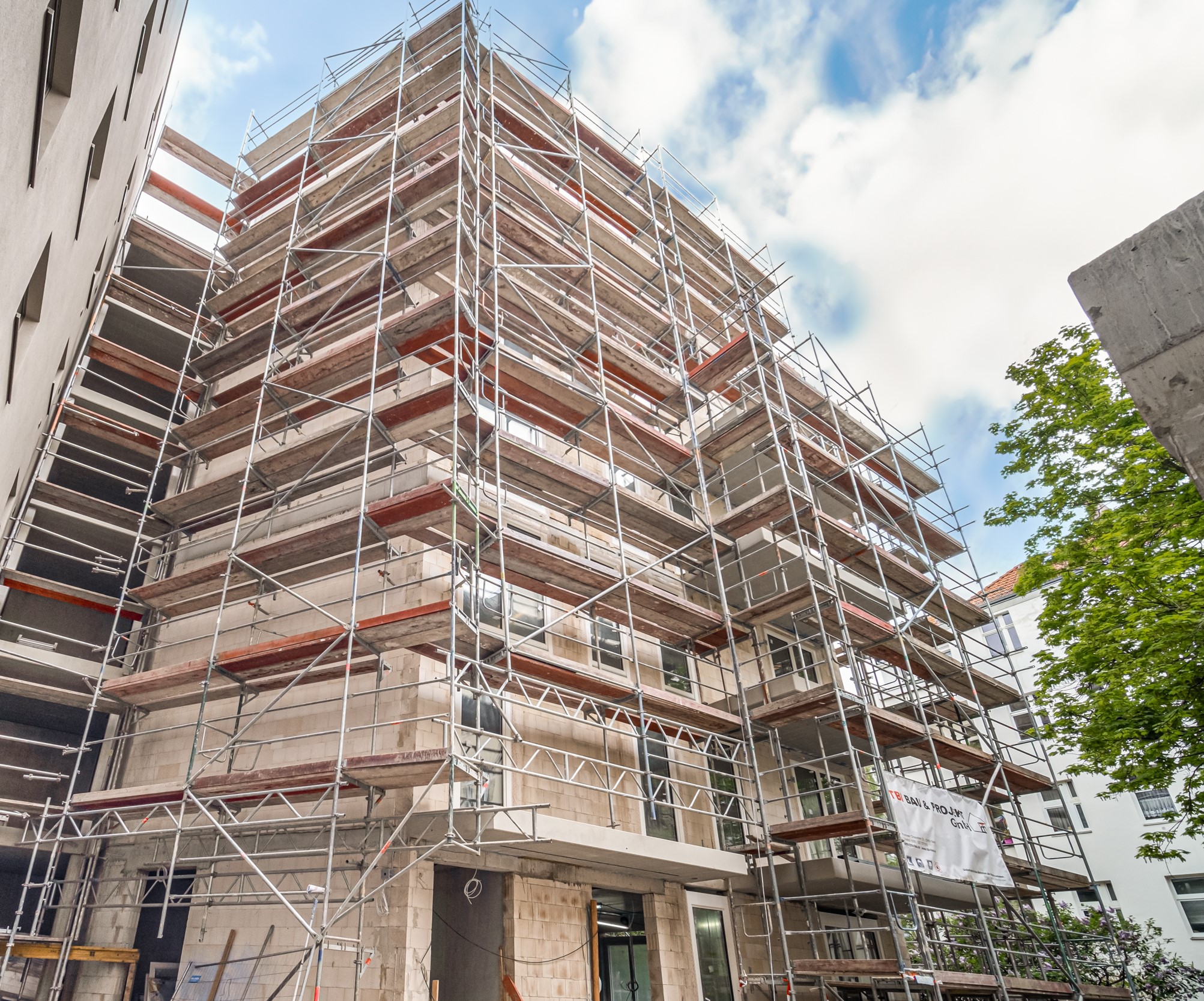 ZIEGERT Immobilien - Baustand im April 2024 vom Projekt Capsule in der Darmstaedter Straße 9