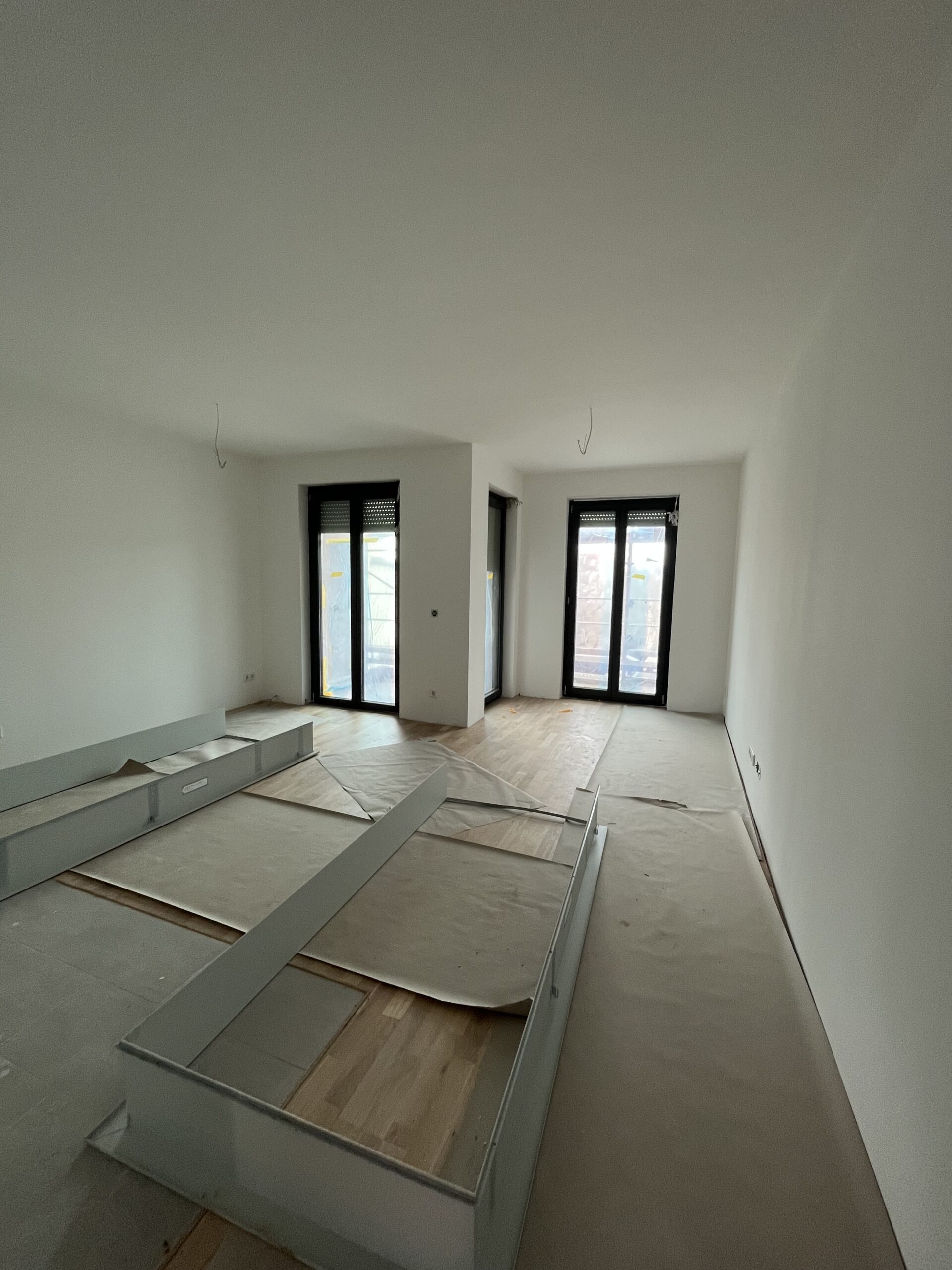 Project siebenundneun | Installation of the floor and completion of the final painting work | As of 13.03.2024