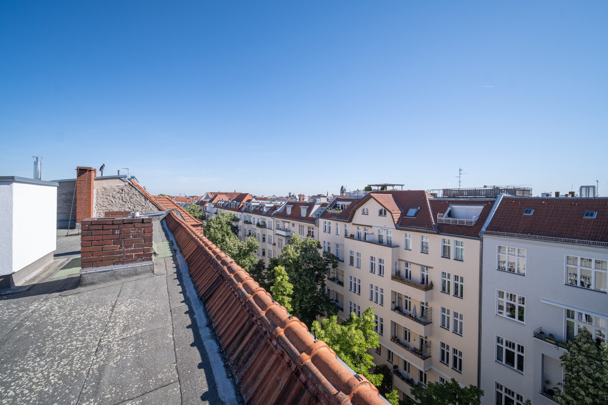 Dachgeschossrohling Ausblick Terrasse Hektorstraße 19